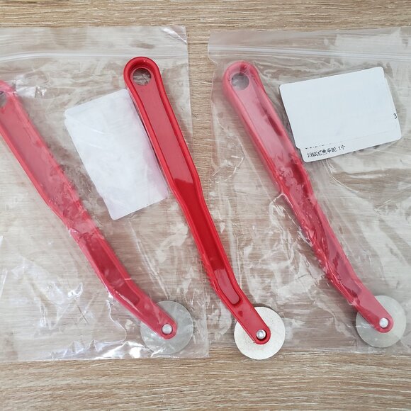 Set of 3 Sewing Tracing Wheels – 2 New, 1 Like New – Perfect for Crafting! - Picture 3 of 3